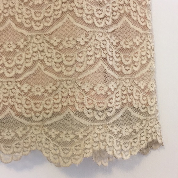 Vintage lace skirt - Picture 2 of 6